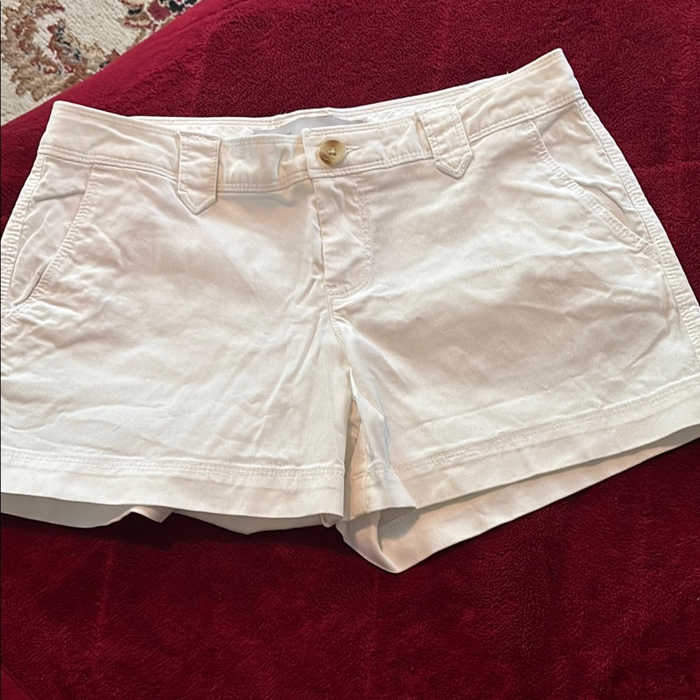 Women's size 4 Old Navy White Casual Shorts